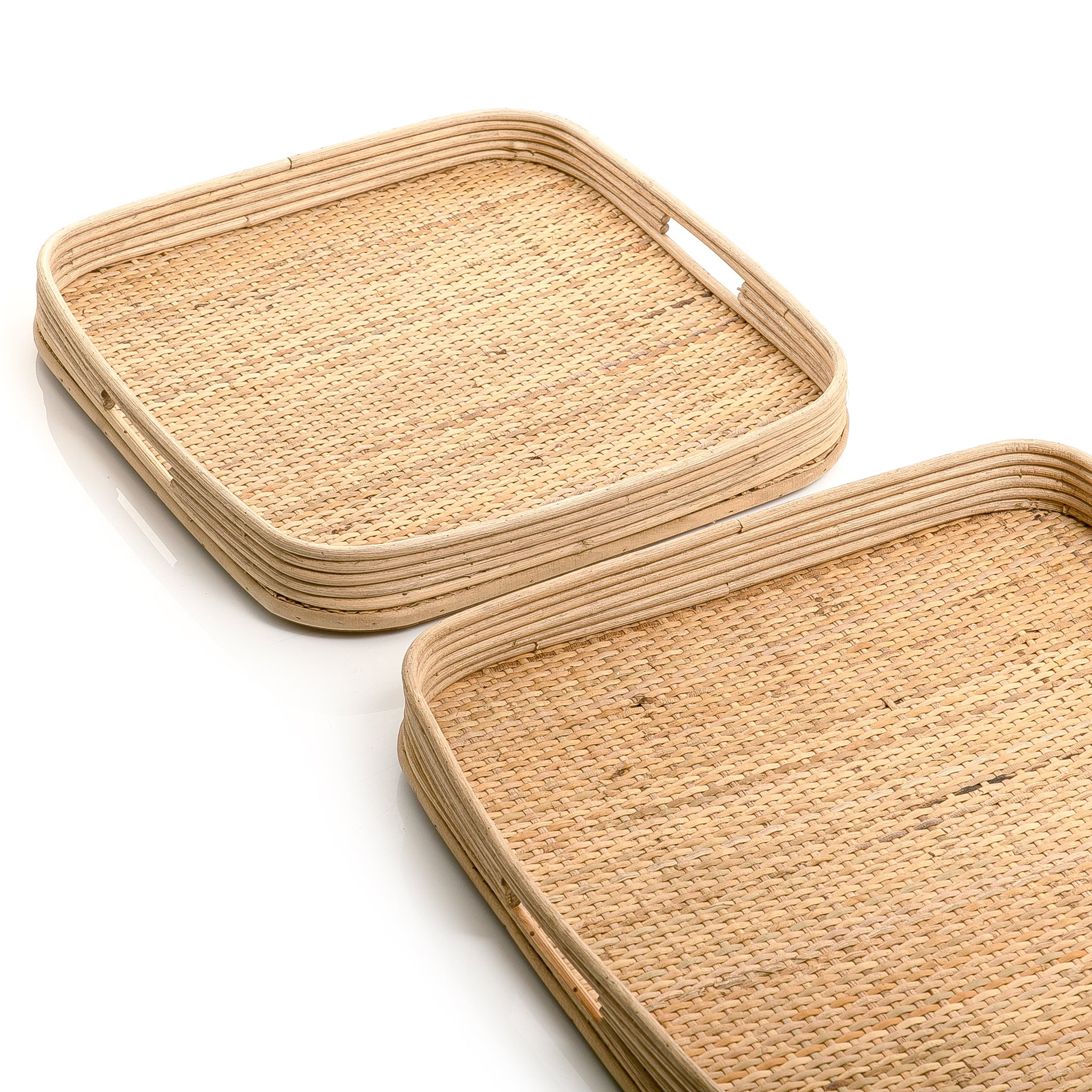 Set of 2 wooden trays