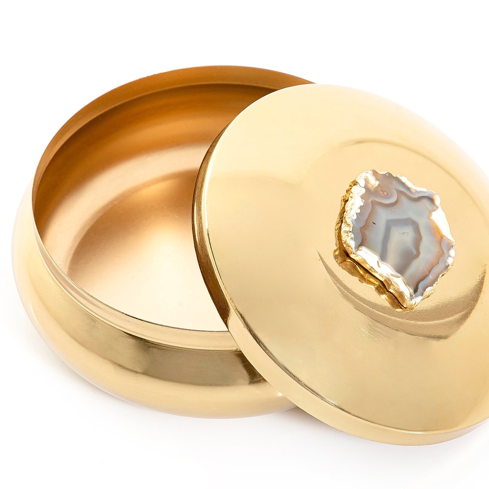 Metal bowl with cover