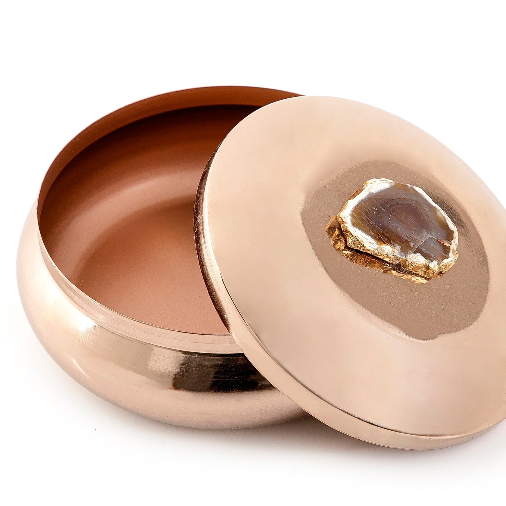 Metal bowl with cover