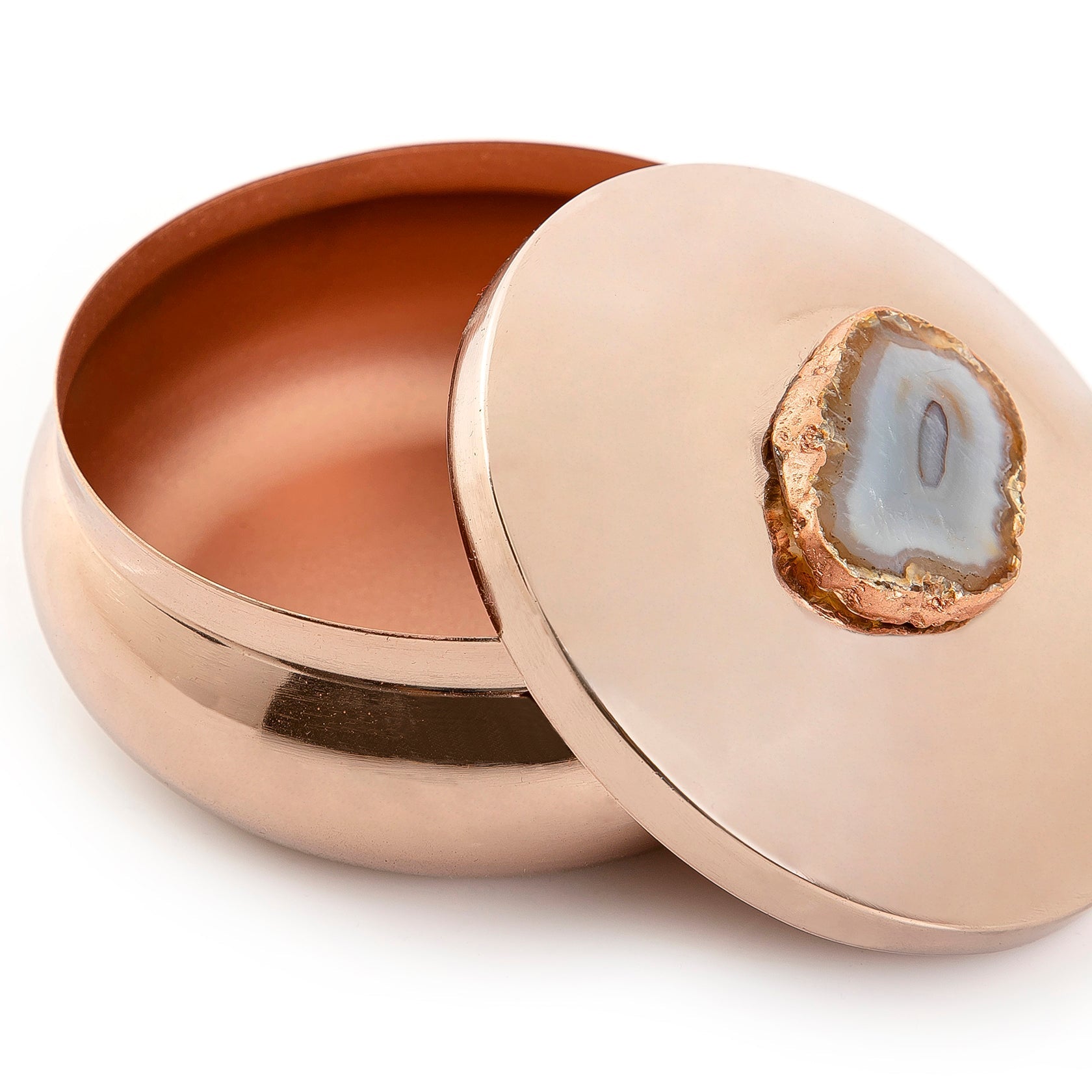 Metal bowl with cover