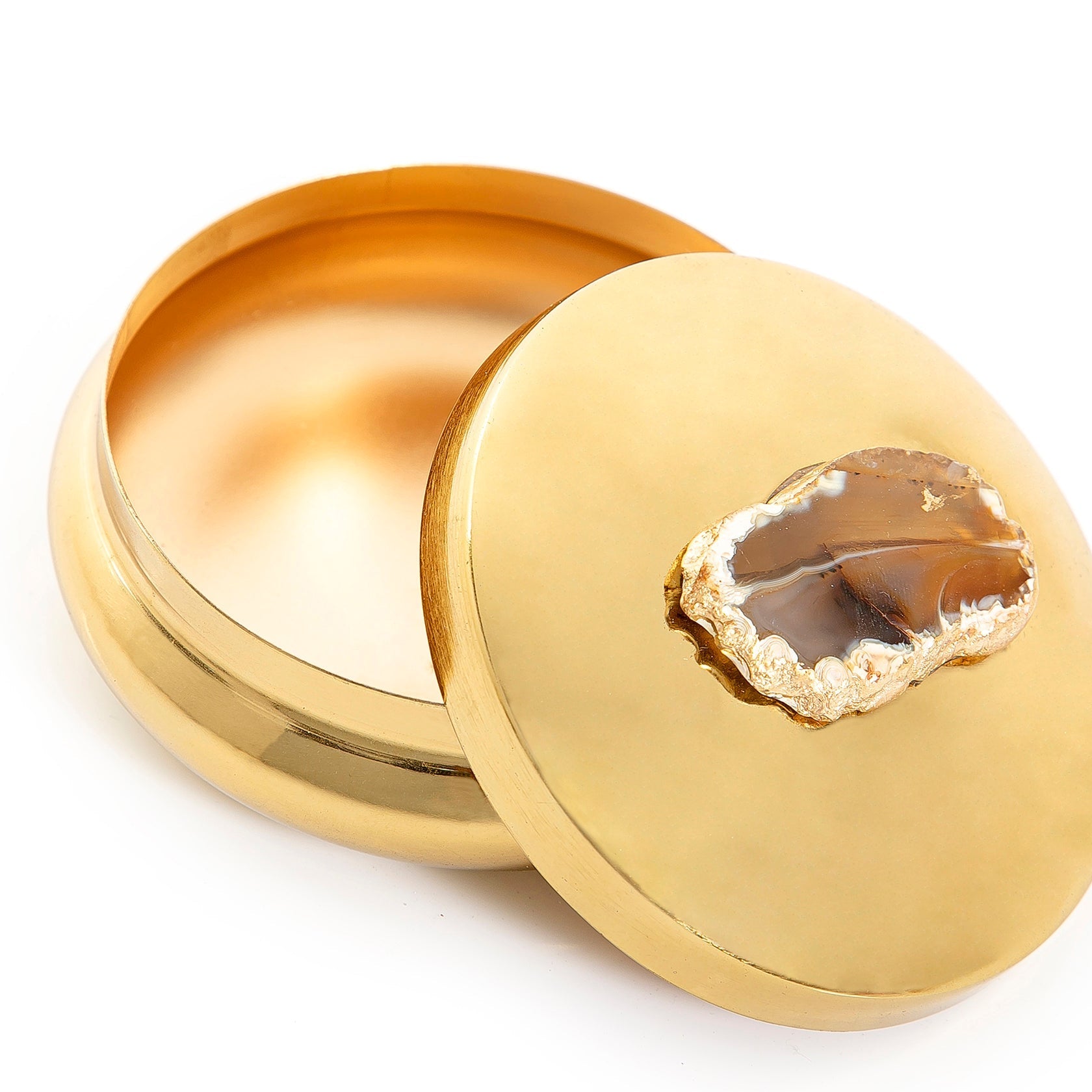 Metal bowl with cover