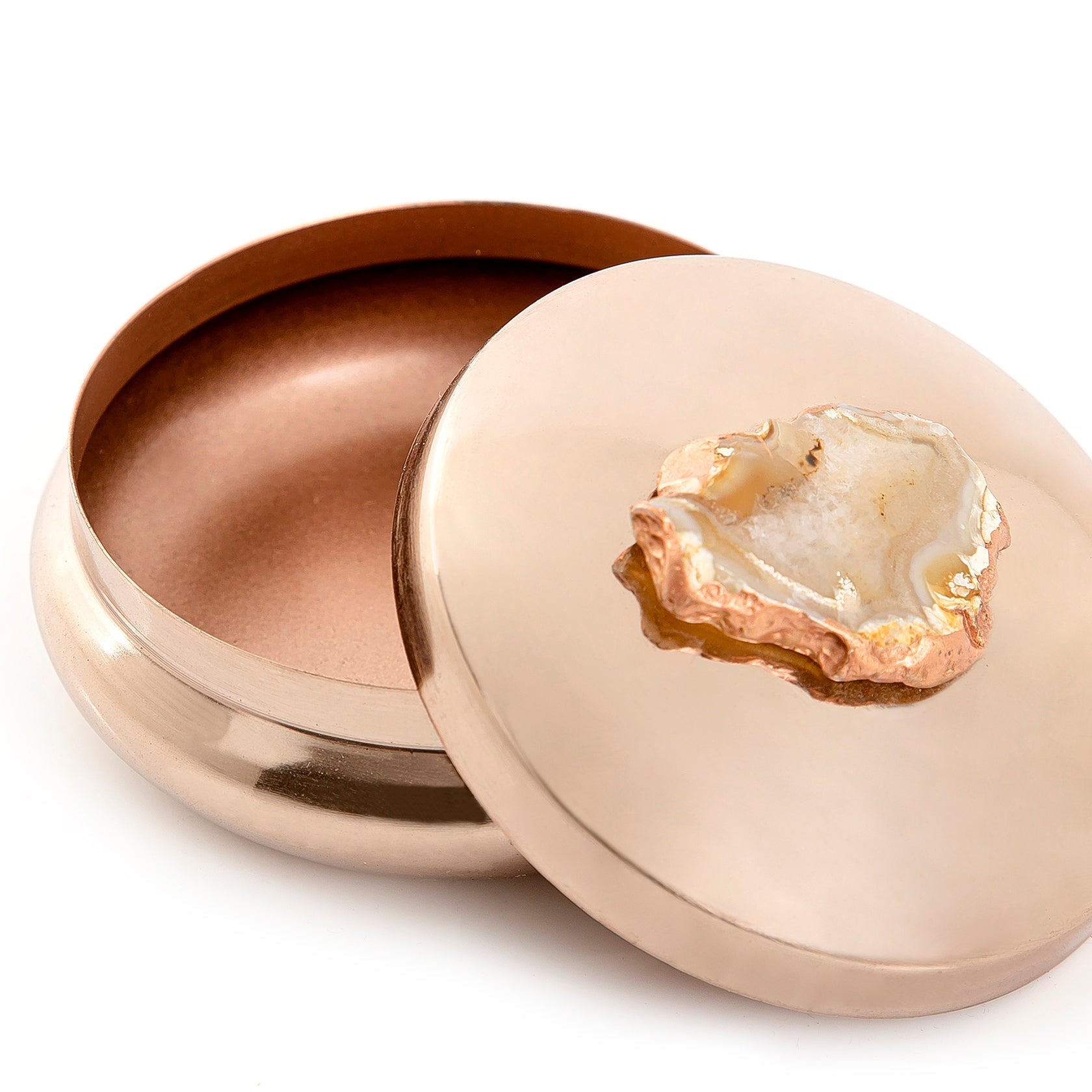 Metal bowl with cover