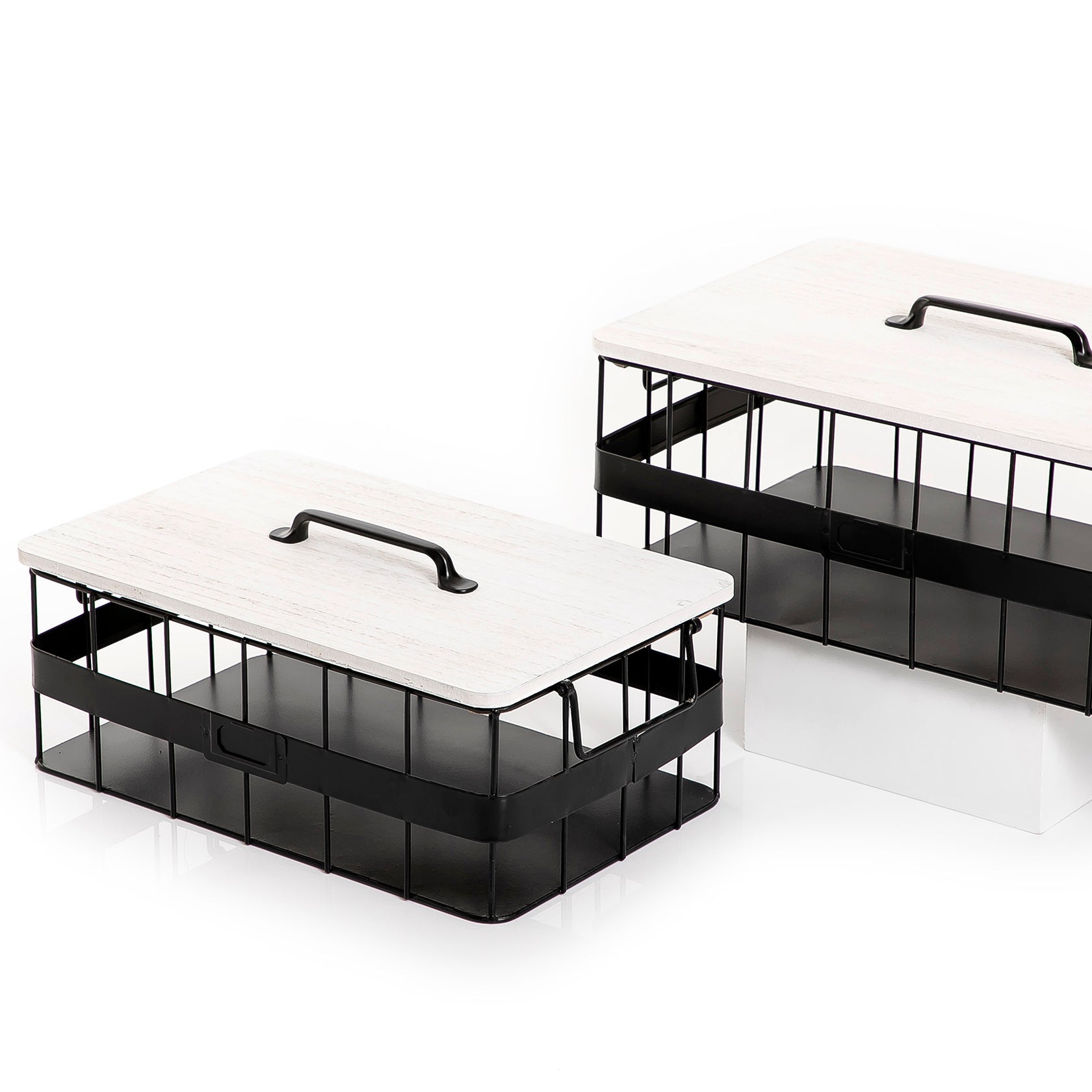 Set of 2 boxes with wooden cover