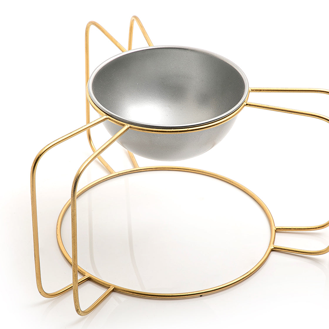 Metal stand with bowel