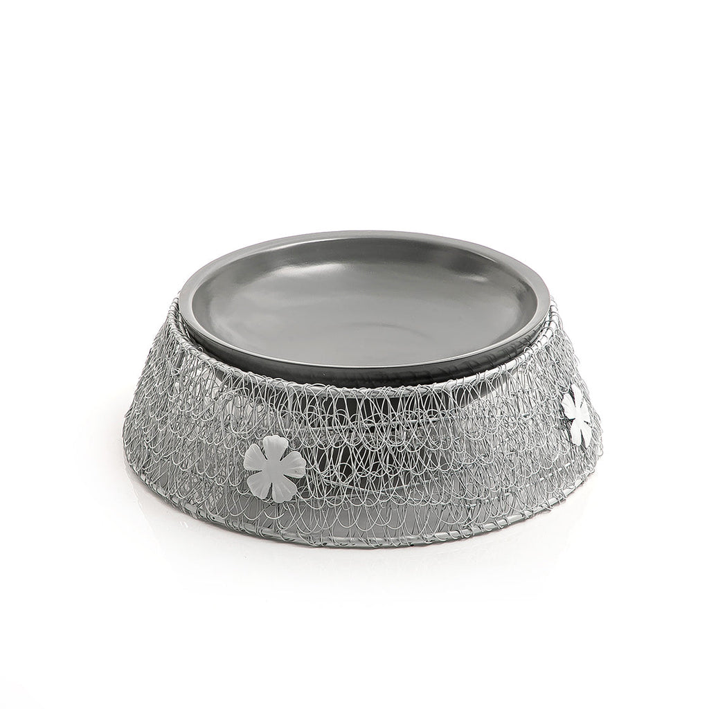 Metal stand with plate