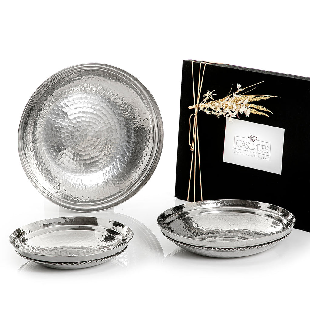 Set of 3 metal trays with gift box