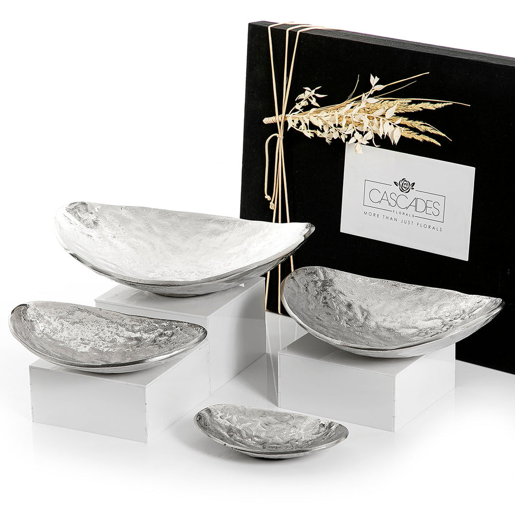 Set of 4 metal trays with gift box