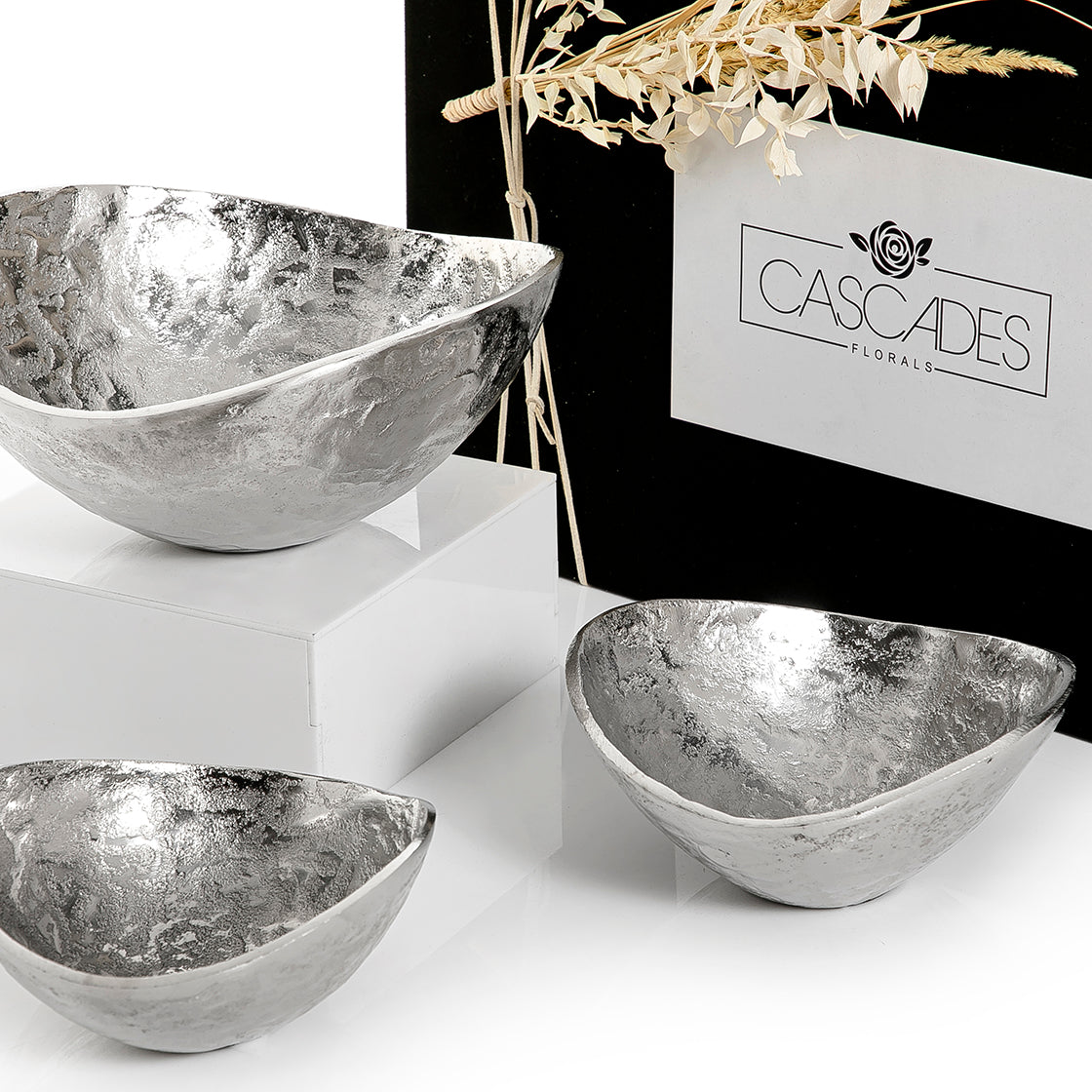 Set of 3 metal bowl with gift box