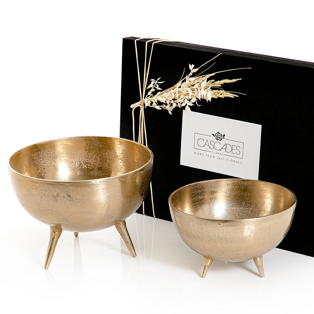 Set of 2 metal bowls with gift box