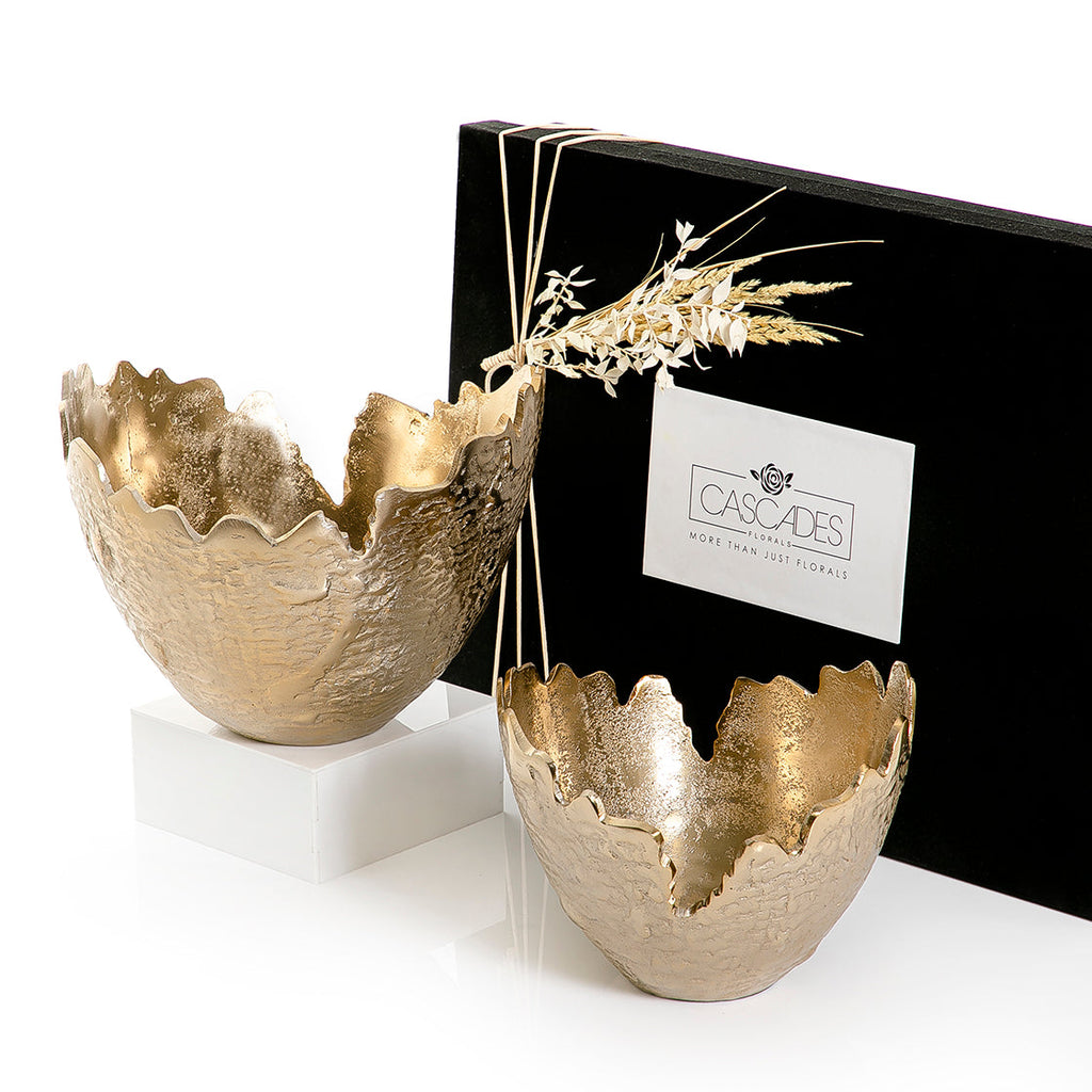 Set of 2 metal bowls with gift box