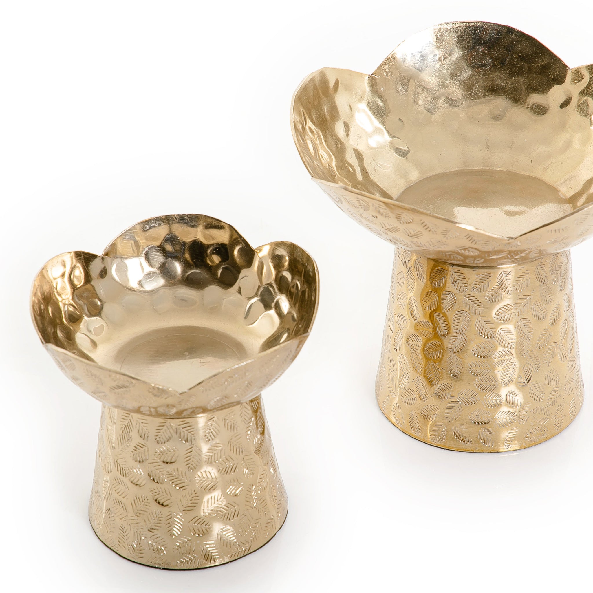 Set of 2 metal stands