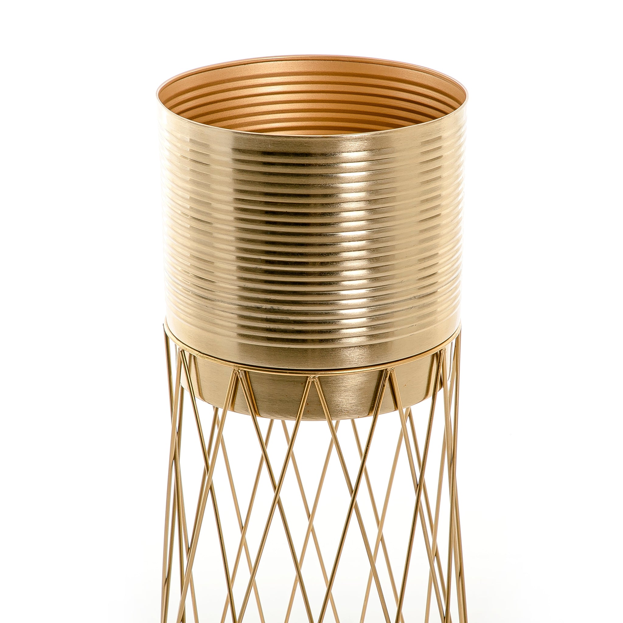 Metal planter with stand