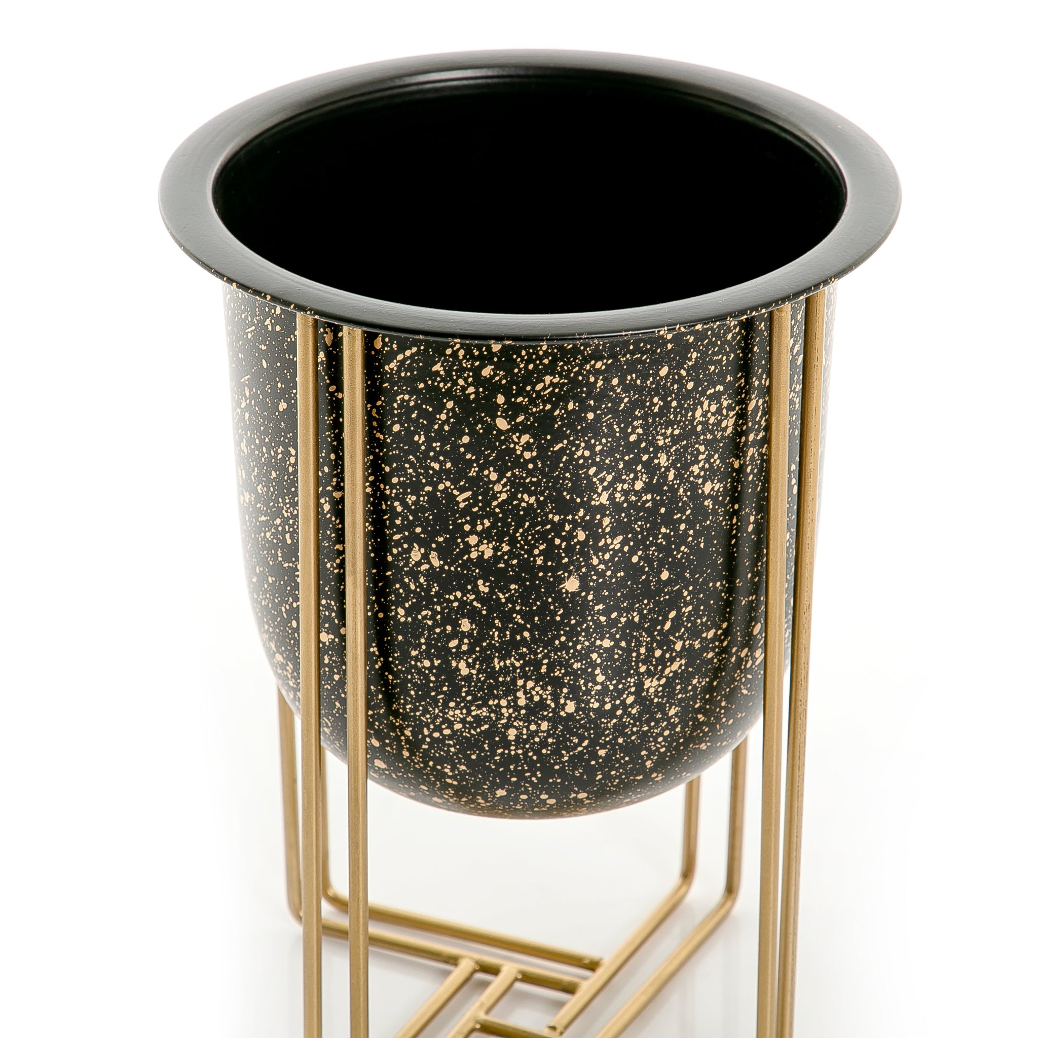 Metal planter with stand