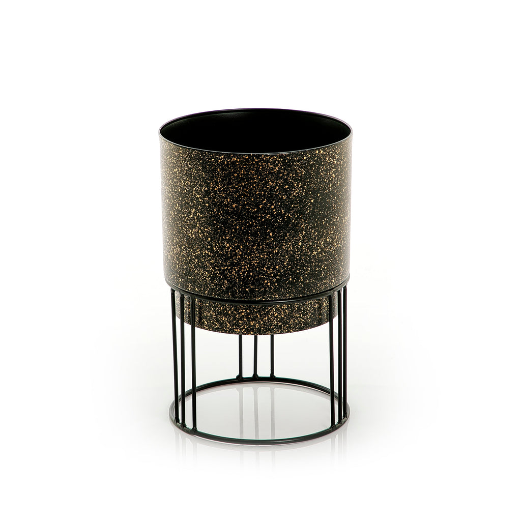 Metal planter with stand