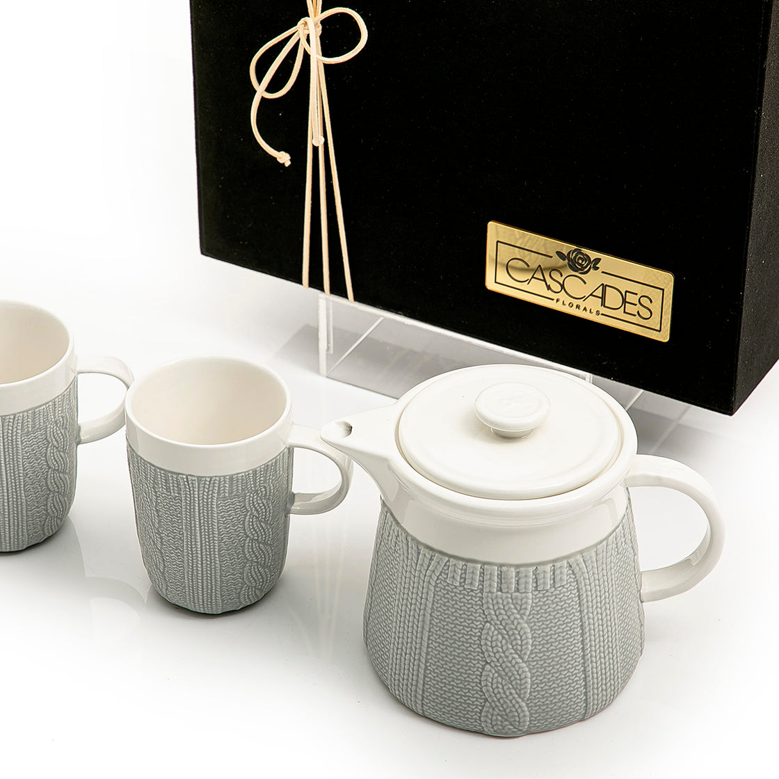 Set of ceramic with gift box