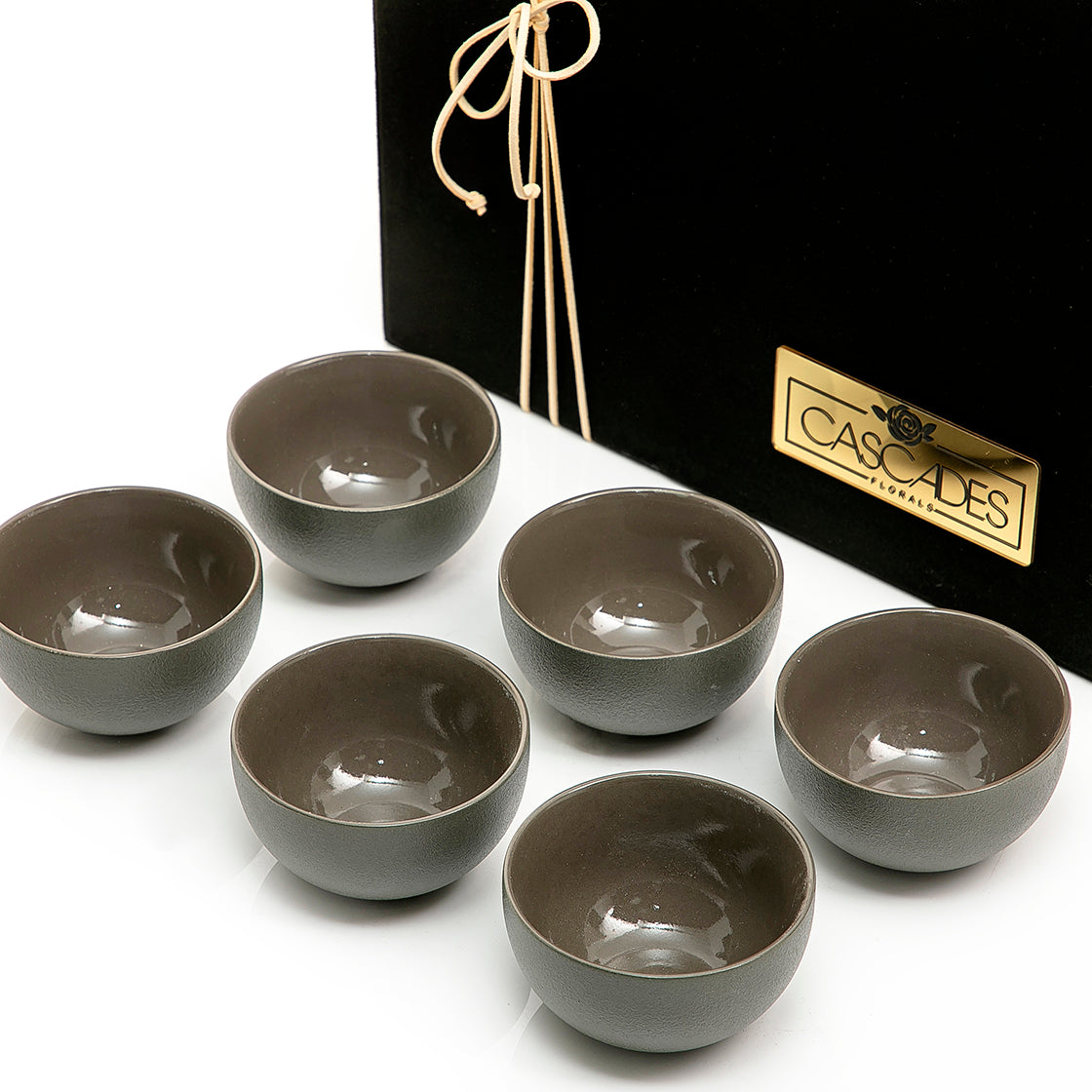 Set of 6 ceramic cups with gift box