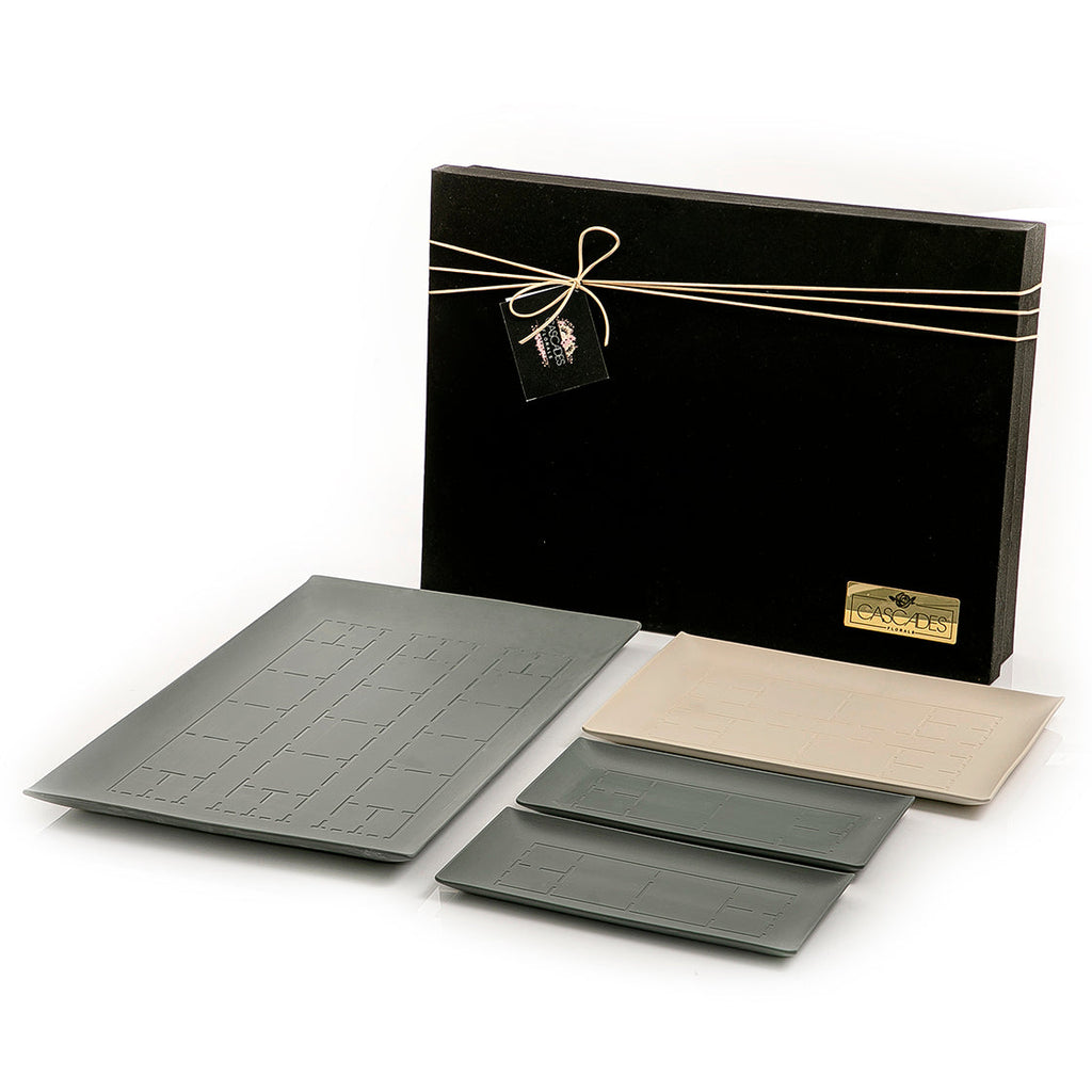 Set of 4 ceramic trays gift box