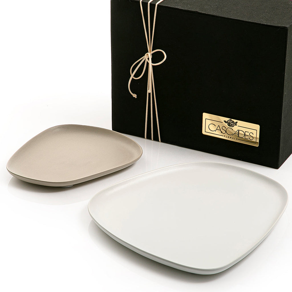 Set of 3 ceramic plates with gift box
